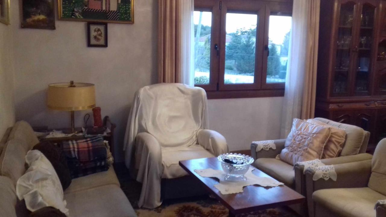 Villa Con Piscina En Panton Ribeira Sacra Galicia Ideal Para Familias Δωμάτιο φωτογραφία